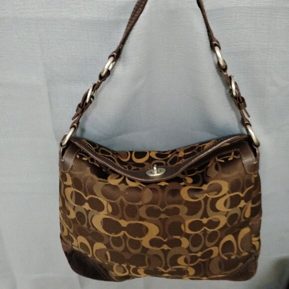 ❤️COACH Chelsea Tricolor Turnlock 10143 Brown signature Purse - Picture 5 of 9